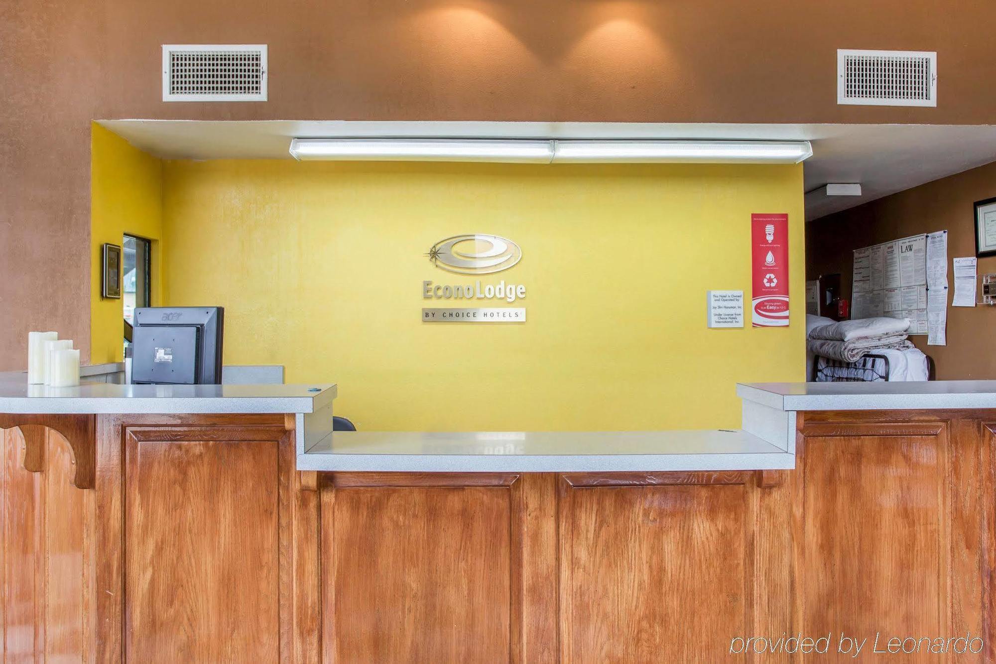 Econo Lodge Акворт Екстер'єр фото