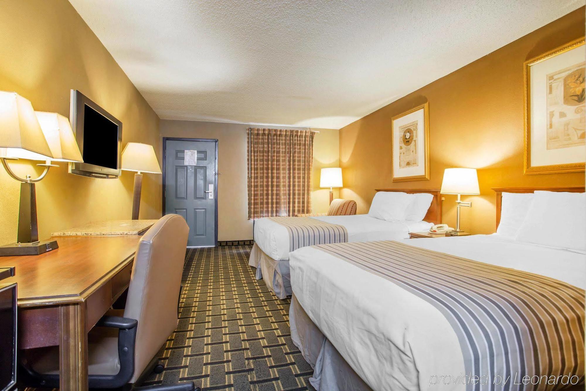 Econo Lodge Акворт Екстер'єр фото