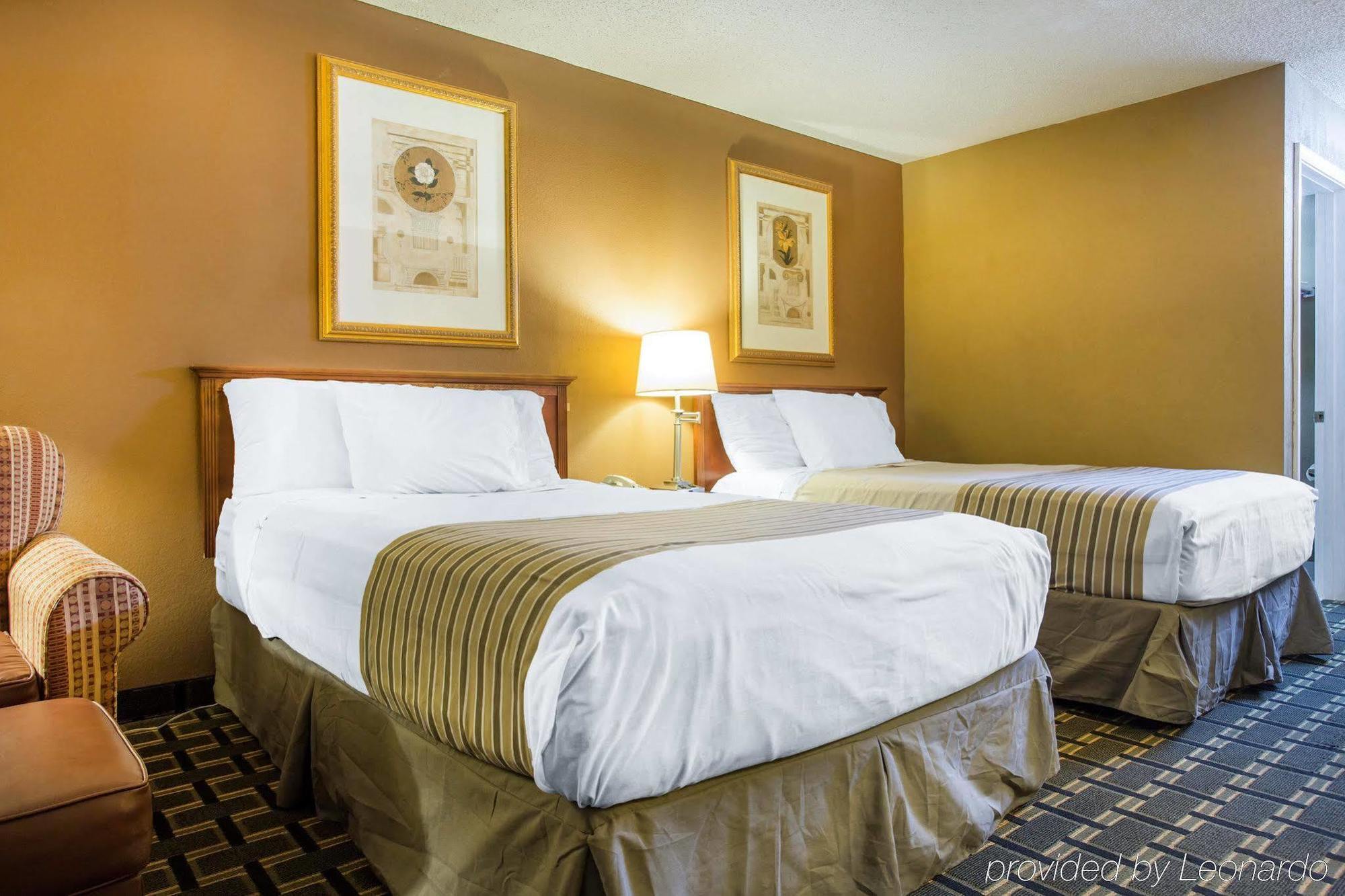 Econo Lodge Акворт Екстер'єр фото